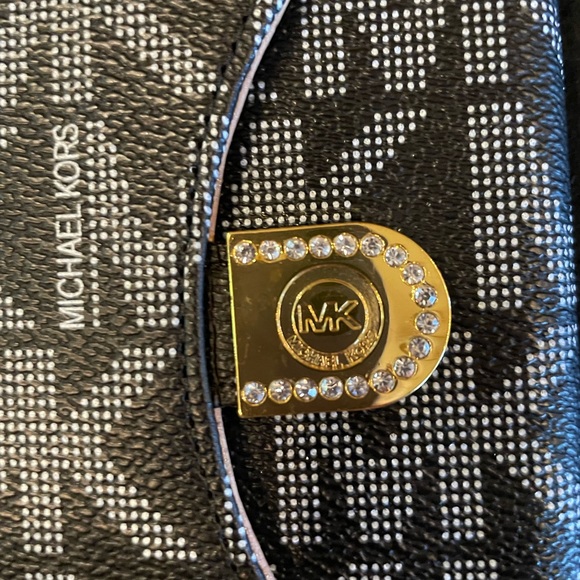 NWOT Michael Kors cell phone case black and gray signature coated canvas - Picture 3 of 7